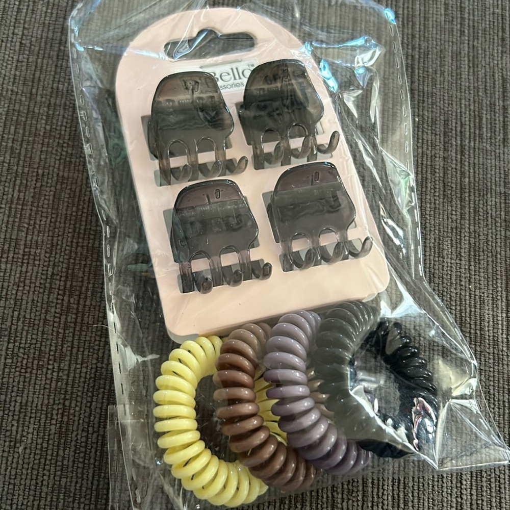 5/$20 Hair Accessories 8pcs - Picture 1 of 4